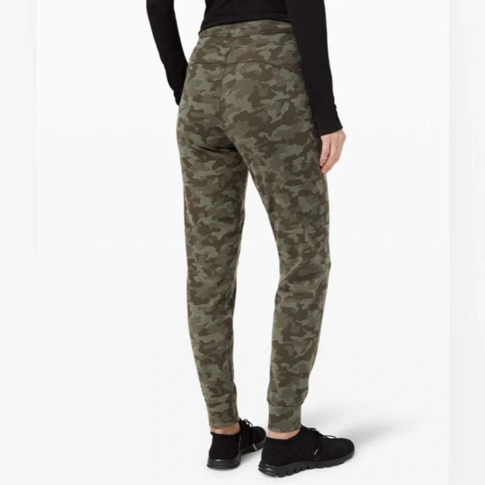 LULULEMON Ready to Rulu Jogger 29" Heritage Camo Dark Olive Green Twill Size 2